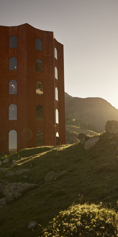 Roter Turm auf der Julierpass